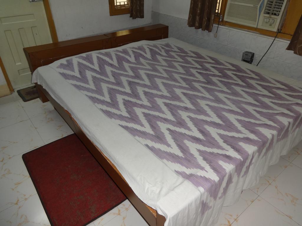 Hotel Upasana Bhubaneswar Room photo